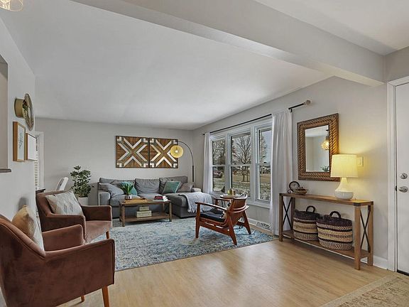 3rd image of 1476 32nd AVENUE