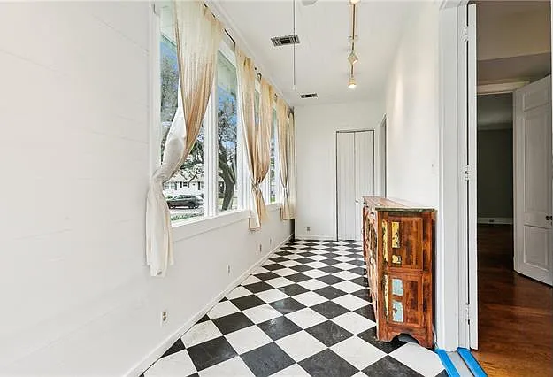 523 Turquoise St — Photo 7