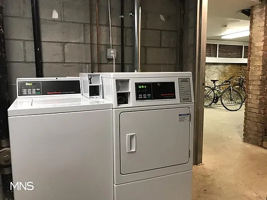 Rented by MNS | media 70