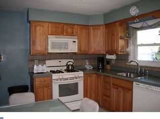 9 Whitman Rd, Hamilton, NJ 08619