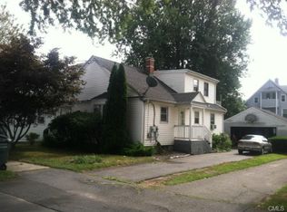 45 Fairlawn Ave, Bridgeport, CT 06605