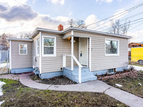 2217 N Denver St, Spokane, WA 99207