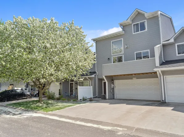 577 Woodduck Dr Unit B, Woodbury, MN 55125