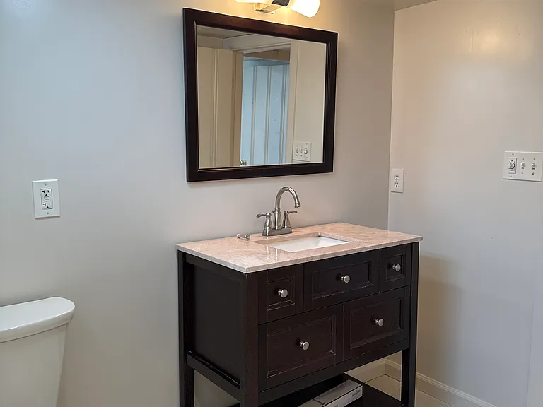 Shower lower level
