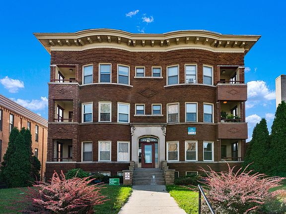 2nd image of 2311 W Wisconsin Ave #11
