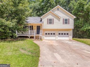 355 Spring Leaf Dr, Dallas, GA 30157