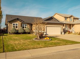 11 E Link Spur, Claresholm, AB T0L0T0