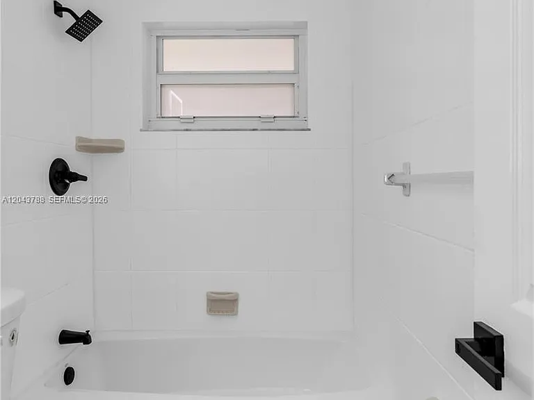 1320 N Andrews Ave — Photo 14