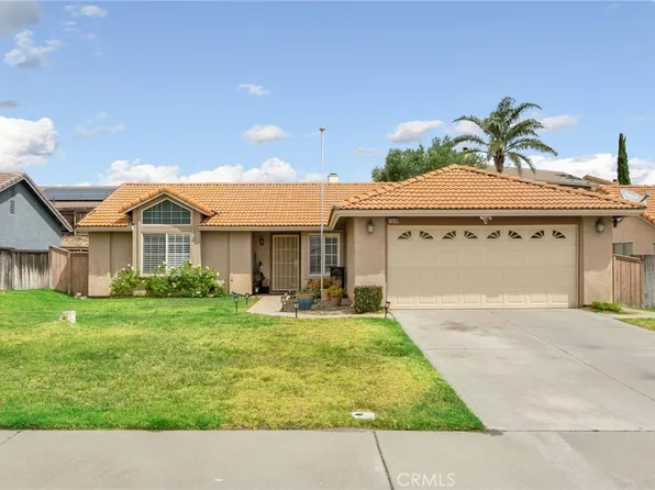 2330 W Sunrise Dr, Rialto, CA 92377