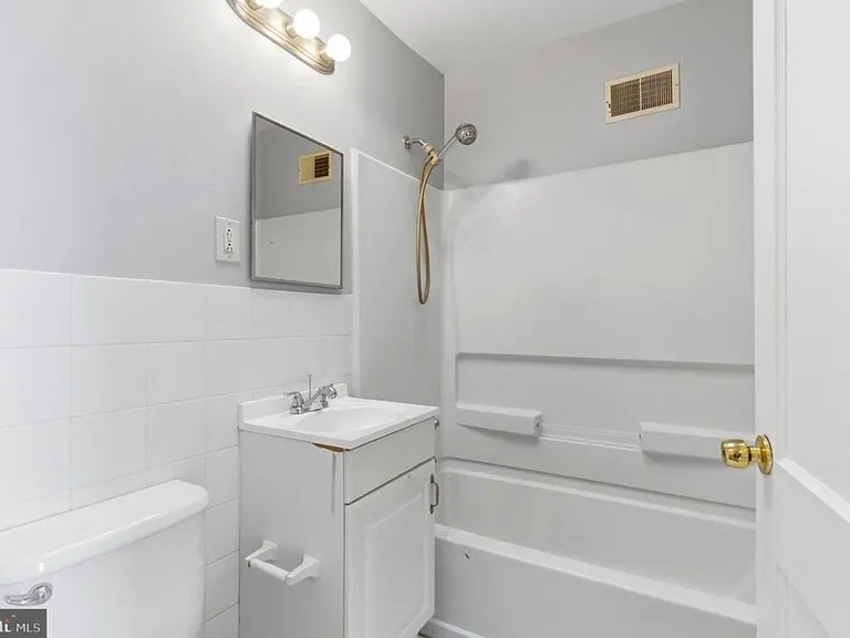 6266 Marsden St #A — Photo 10