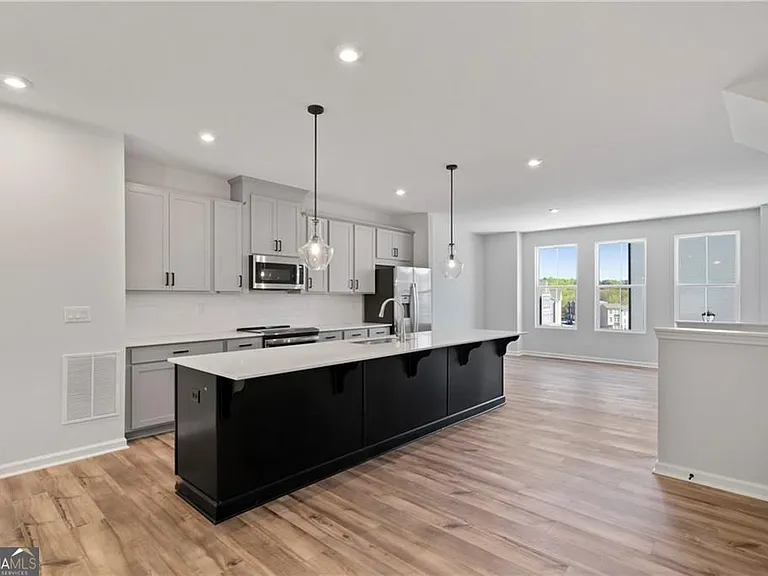 2676 Creek View Ter — Photo 4