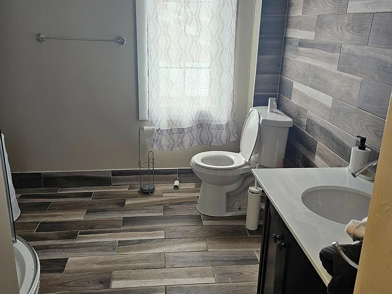 199 Catharine St N #3 — Photo 10