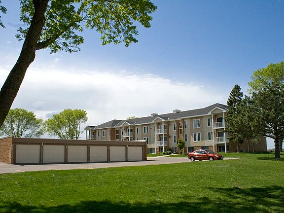 3rd image of 3947 Valley View Dr S APT 207