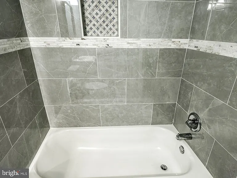 8106 Murray Hill Dr #BASEMENT — Photo 18