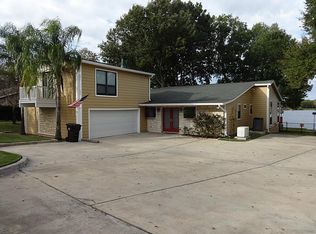 13242 Hawthorne Dr, Willis, TX 77318