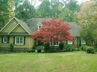 1111 Parrotts Cove Rd, Greensboro, GA 30642