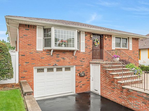 4th image of 50 Bellevue Ave