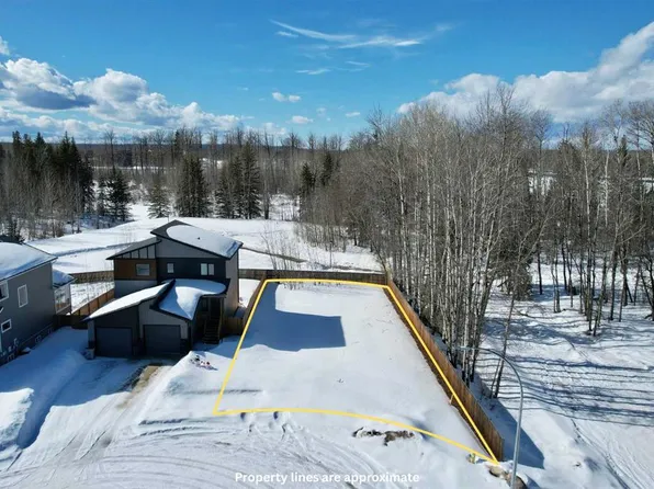 68 Pritchard Dr, Whitecourt, AB T7S 0G3