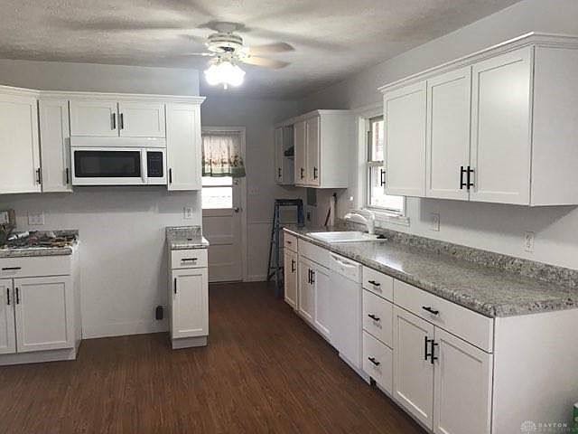 1st image of 2836 Comanche Dr