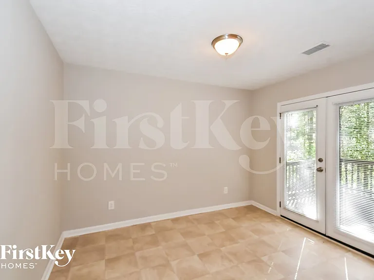 189 Bay Court Dr — Photo 7