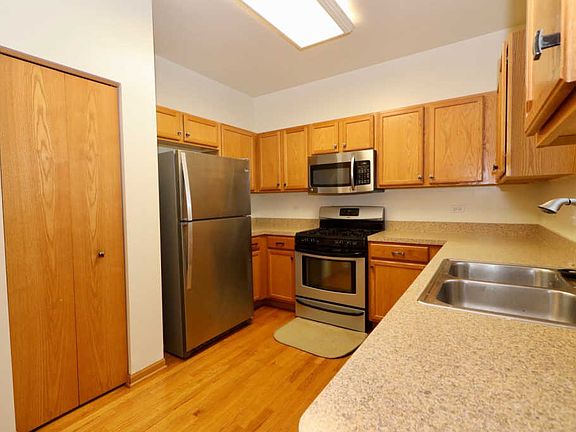 4th image of 39494 N Queensbury Ln