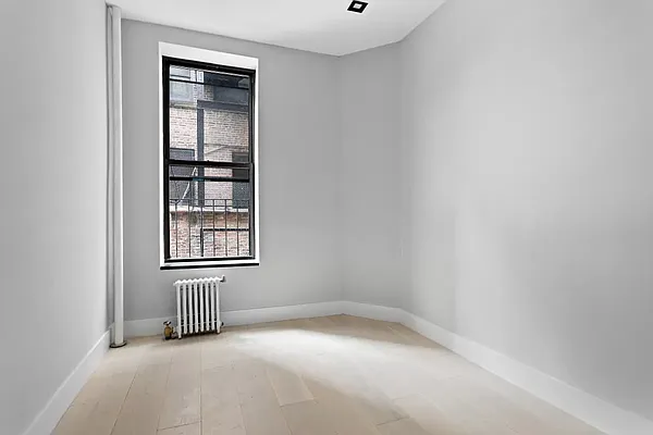 Rented by REAL New York | media 6