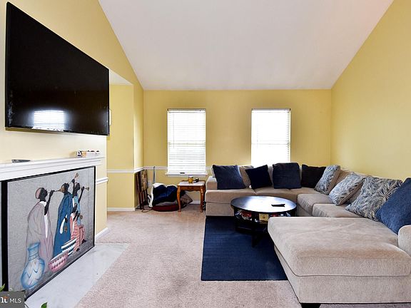 3rd image of 12235 Wadsworth Way