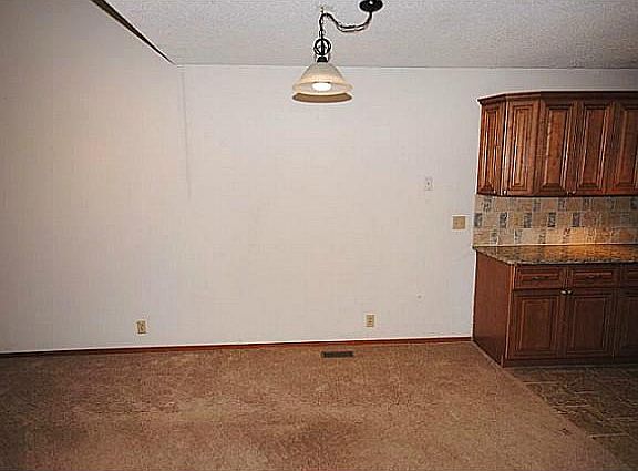 3rd image of 2533 Kathy Ct