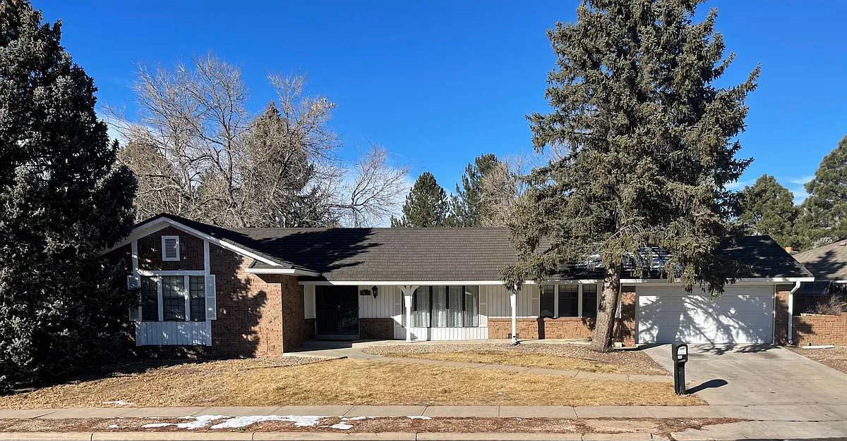 Building Photo - 7065 E Princeton Ave