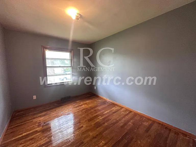 717 W Columbia St #W — Photo 10