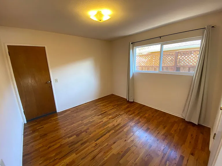 121 Coulson Ave — Photo 10