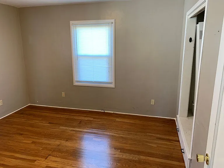 1089 Palm Ave — Photo 12