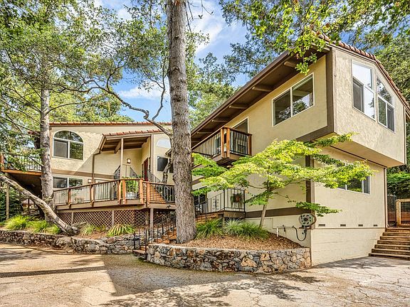 3rd image of 3600 Holly Ridge Drive