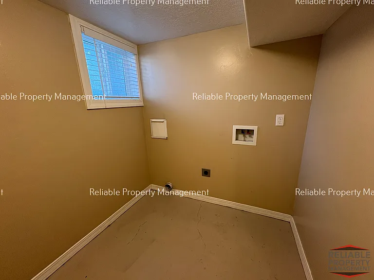1153 Idaho Ave #B — Photo 7