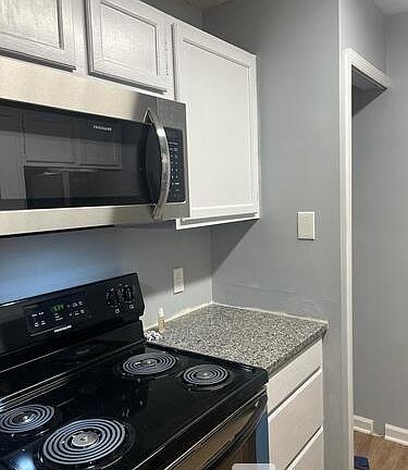5th image of 1205 Waterville Ct #225