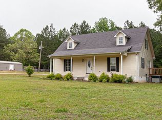 1220 Emmons Rd, Selmer, TN 38375