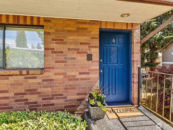 4th image of 2418 Euclid Avenue #6