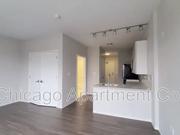 801 W Adams St #810, Chicago, IL 60607