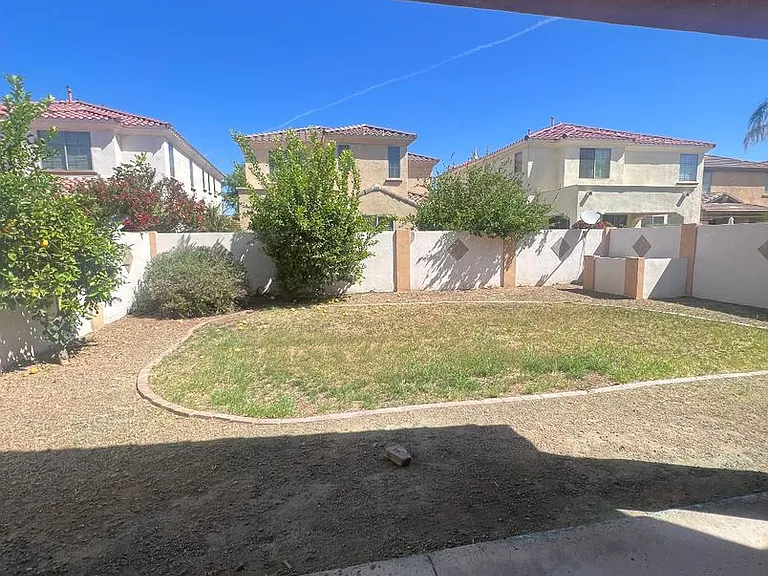 3302 E Jasper Dr — Photo 10