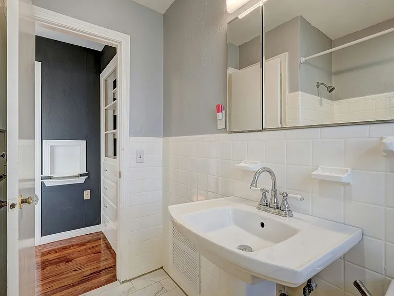 3135 NW Grand Blvd — Photo 27