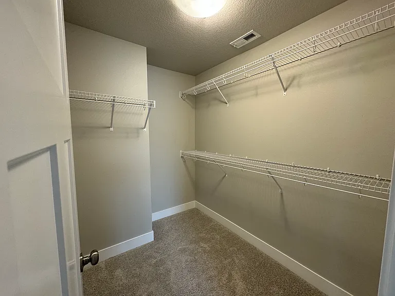 1500 NE Polk Dr — Photo 14