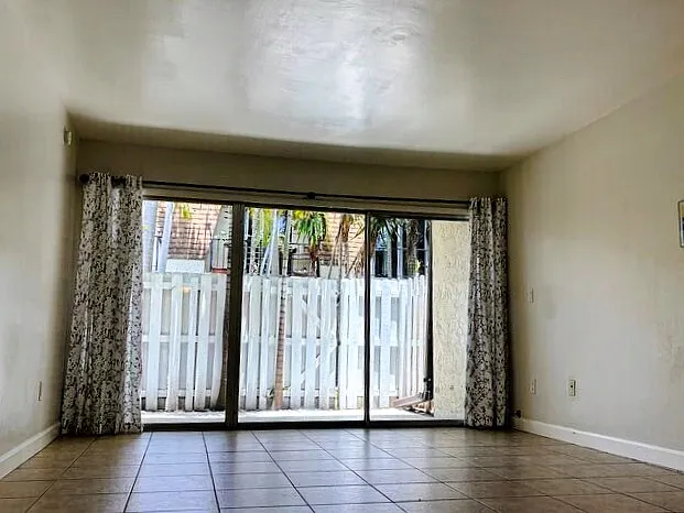 15389 S Dixie Hwy #34 — Photo 5