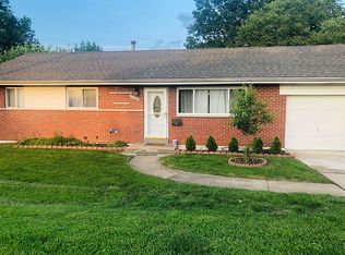 9754 Mackenzie Rd, Saint Louis, MO 63123