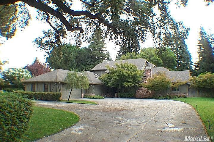 2nd image of 9264 N Alhambra Ave