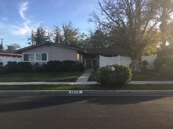 22718 Cantlay St, West Hills, CA 91307