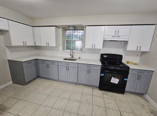 71 9th Ave W #1, Newark, NJ 07107