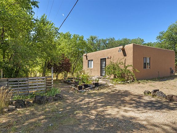 2nd image of 1705 Montano St