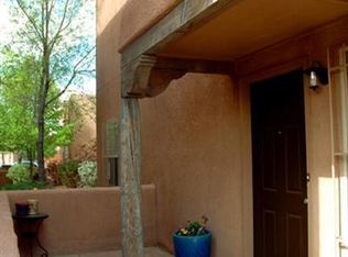 2304 Corte De Apio NW, Albuquerque, NM 87104