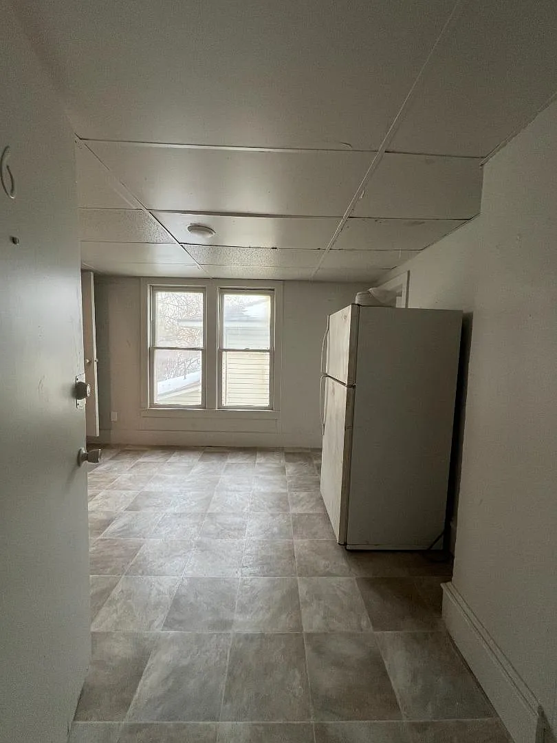 208 E B Ave - Unit 6 — Photo 2