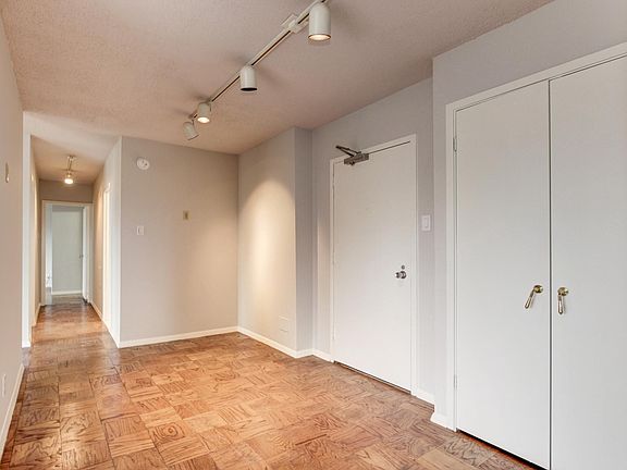 2nd image of 4515 Willard Ave APT 804S